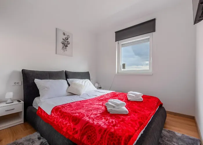 公寓 With Parking Space - 25015